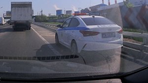 Чип и Дейл спешат на помощь с мигалками, но... Спасибо Попову за контент.