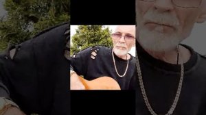 Channel YURMAN Studio /фонтан⛲ музыка на Арбате🌈🎼акуст🎸😇💫