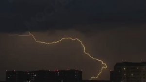 Москвичи пережили грозовую ночь