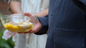 Готовим на даче. Легендарная курочка на гриле.