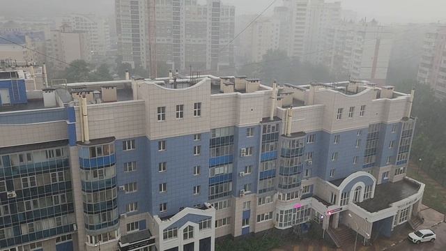 Цветы 💐 в нашем ЖК, ливень ☔️ в Белгороде и мыльные пузыри