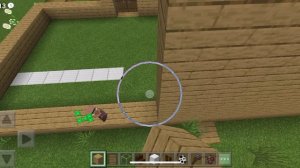 я построил защиту с големами в minecraft