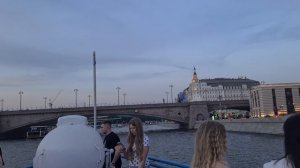 КРУИЗ ПО МОСКВЕ-РЕКЕ