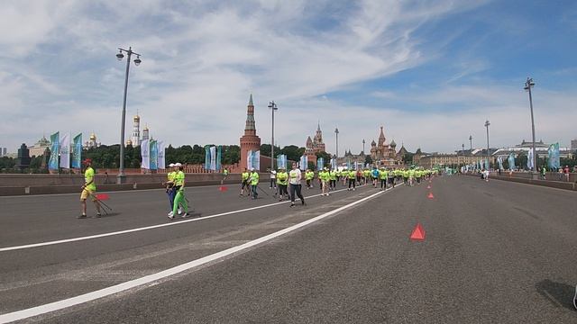 Зеленый марафон 2024. Старт скандинавской ходьбы.