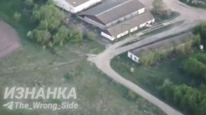 🔥🏴На кадрах уничтожение ударом «Герани» склада БпЛА ВСУ в н.п. Печенюги Черниговской области.