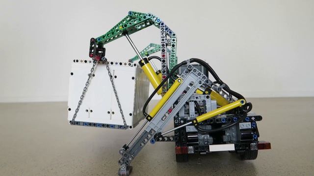 LEGO Technic 42078 (MOD) with pneumatics and RC смотреть онлайн
