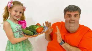 Настя учит папу правильно питаться (1)