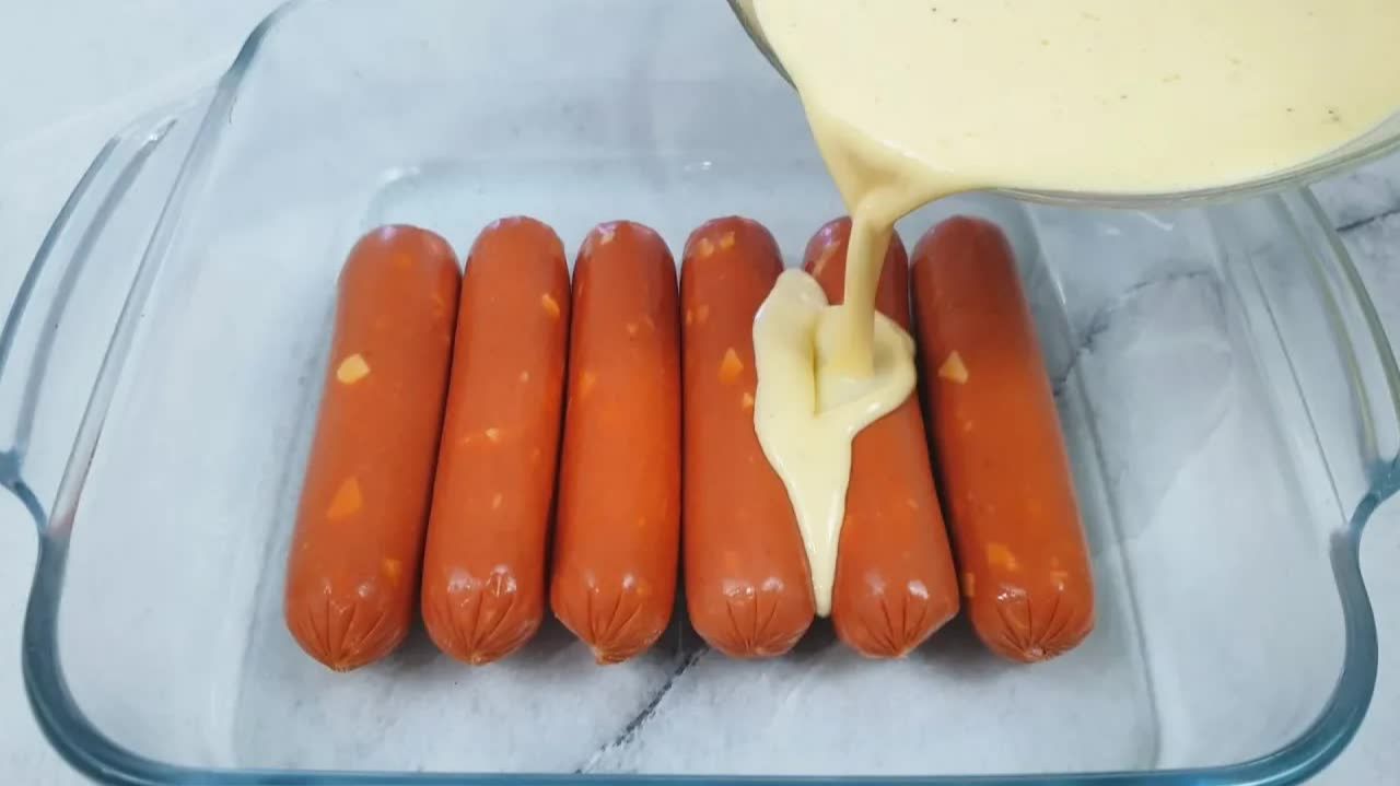 Заливаю сосиски яйцами. Не рецепт, а находка! Из простого лаваша за 10 минут