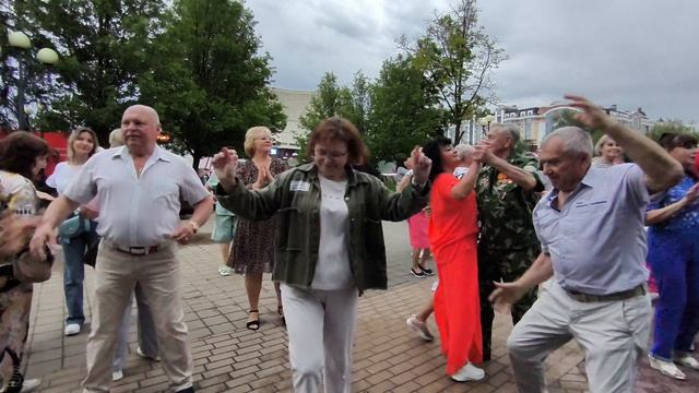 Пока мы молоды...... 23.05.26.