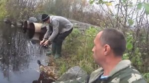 ВОТ ЭТО СЕВЕР! РЫБА КЛЮЁТ ПРЯМО В ЦЕНТРЕ ГОРОДА! НАЛОВИЛИ ПОЛНУЮ БУХАНКУ ПОИСКОВЫМ МАГНИТОМ!