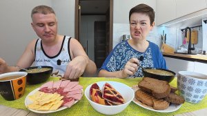Мукбанг муж меня НЕ ЛЮБИТ и не уважает, даже по ИМЕНИ НЕ НАЗЫВАЕТ! Как нас ОБМАНУЛИ! Семейный обед