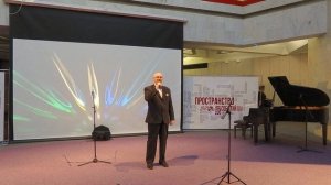 В парке Чаир. (К. Листов, П. Арский). Исполняет Сергей Ольховый.