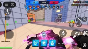 Играю в игры в честь дня рождения.