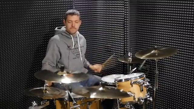 Тарелки: Hi-hat, Crash, Ride
Как использовать тарелки