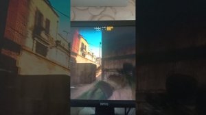 Играем в CS GO против средних ботов