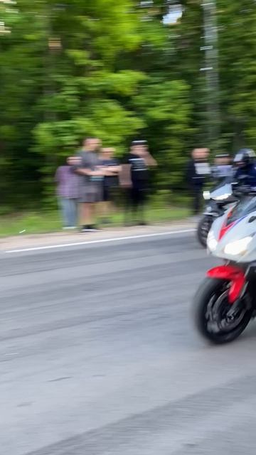 Honda-Yamaha заезд
