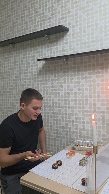 Идея для свидания. Морской бой РОЛЛАМИ