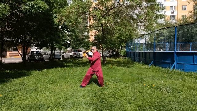 Упражнения с шаром Тайцзи весом 1.1 кг (6)
