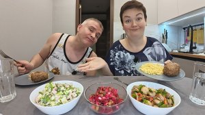 Мукбанг СПЛЕТНИЧАЕМ) Халявные ДЕНЬГИ, сколько зарабатываем МЫ и другие БЛОГЕРЫ! Семейный ужин Россия