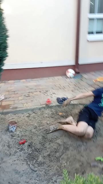 мем  туалет  в  школе 😂😂😂😂