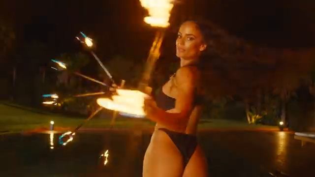 Биби Рекса (Bebe Rexha) с французским диджеем Дэвидом Геттой - I'm Good (Blue)