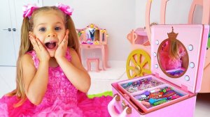 Диана играет в салон красоты