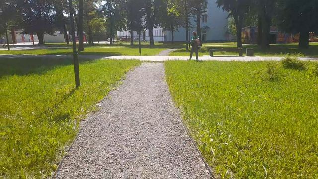 КАК МОЛОДЫ МЫ БЫЛИ... ПРОГУЛКА ПО МАЙСКОМУ ПАРКУ