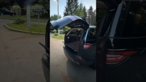 Обзор LanRover Discovery V First Edition