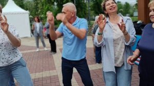 23 мая.Не дари мне алых роз....