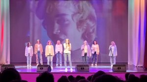 Попурри песен из Электроника