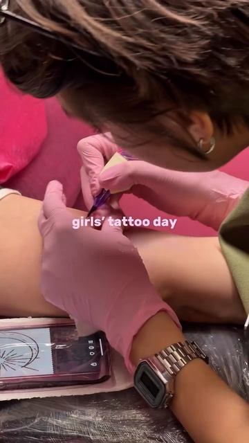 girl’s tattoo day