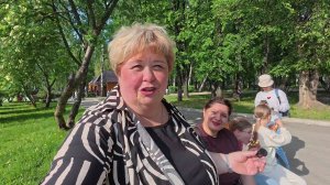Поехали на фестиваль барбекю  и попали под ливень. Пробуем шашлыки.