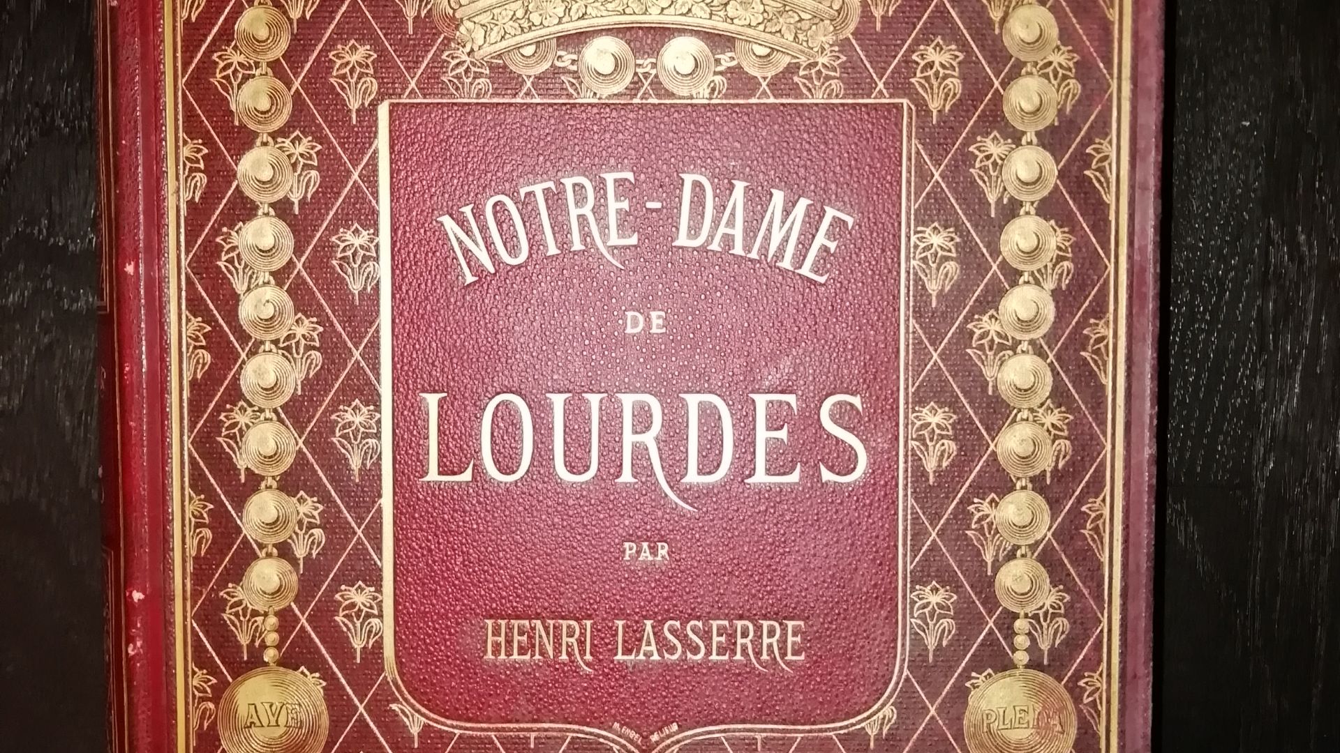 NOTRE DAME DE LOURDES