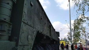 Ракетный Комплексом Стратегического Назначения Ярс спрятался за березками перед пуской