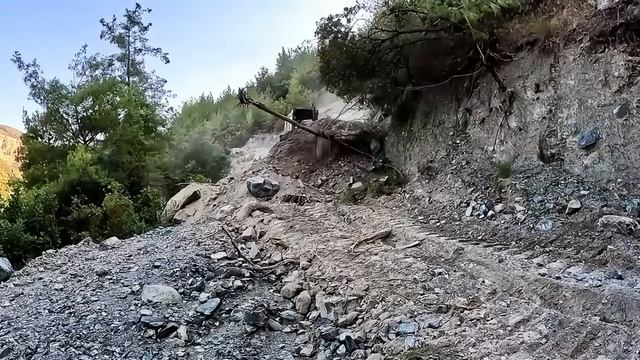 BULLDOZER＂DEN Yüksek BÖLGEDE Yeni YOL Yapımı (HIGH AND DANGEROUS) New episode from CAT D7G #komatsu смотреть онлайн