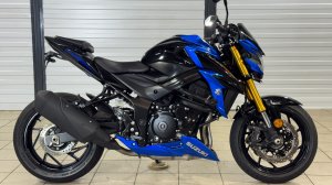 Suzuki gsx s 750
