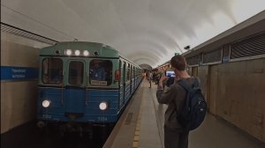 Перегонка ретро-состава с вагоном 7709 на станции Горьковская 🔵