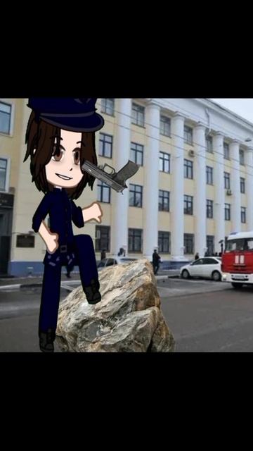У меня тётя и бабушка полицейские✨
