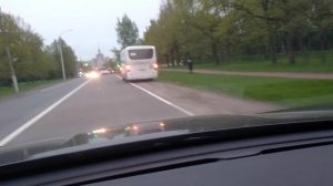Автобус и кювет.