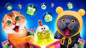 У нас новые Ам Нямы 2.Кошечка Баттерс и кот Персик собирают всю коллекцию Ам Нямов. Ам Нямания 2