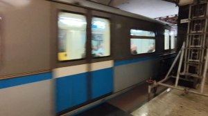 электропоезд 81-740 Русич прибывает на станцию Строгино