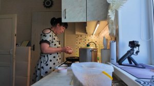 БУДУ СТАРАТЬСЯ, ЗА РЕЗУЛЬТАТ НЕ РУЧАЮСЬ /  КТО ОСУЖДАЕТ, А КТО ПОНИМАЕТ..