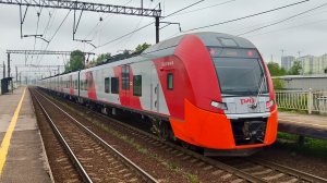 ЭС2Г 237 «Ласточка» сообщением Санкт-Петербург - Сосново на пл. Новая Охта