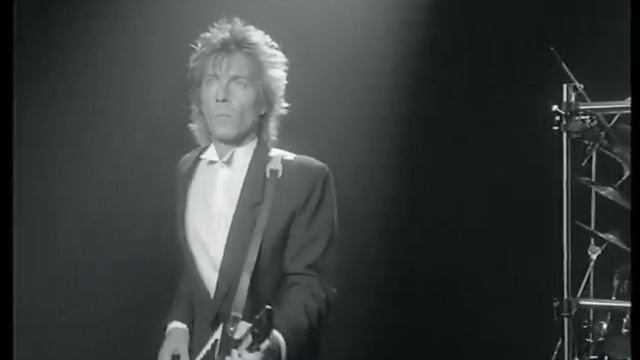 Status Quo Статус Кво- In The Army Now (Video).mp4