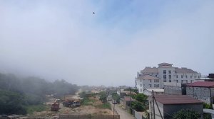 Что за странный туман скрыл гору Алчак-Кая, даже не видно Чёрного морямв Судаке
