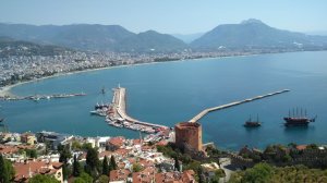 Средиземное море в Алании. Морская прогулка, пляж Клеопатры