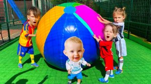 Five Kids Давайте поиграем в футбол. Детские песни и видео.