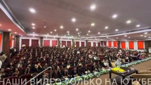 ДОЛГИЕ ГОДЫ УЧЕБЫ ПОЗАДИ ВЫПУСКНОЙ В МЕДУНИВЕРСИТЕТЕ В ИНДИИ