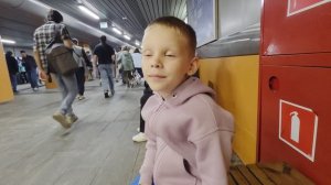 ИВАН ДМИТРИЕВИЧ на вокзале