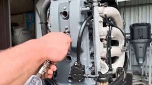 Арт 1179 Замер компрессии лодочного мотора Suzuki DF140 2013 год.